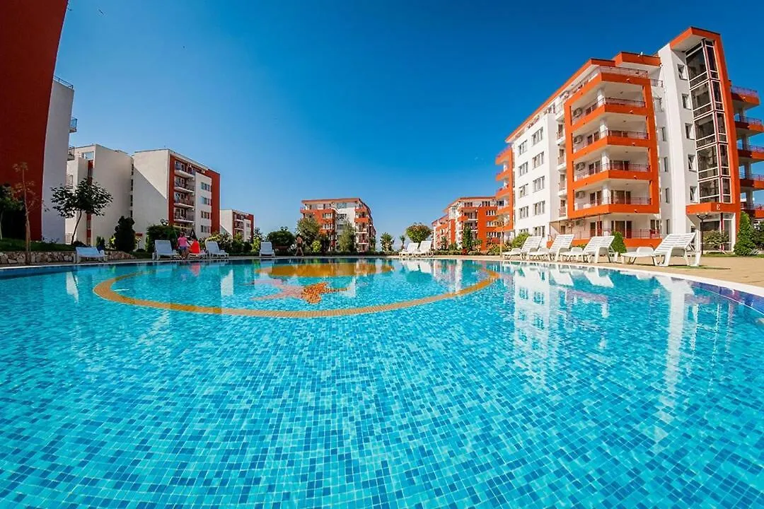 Sea Paradise 2-Room Seafront Apartment in Sveti Vlas Burgas