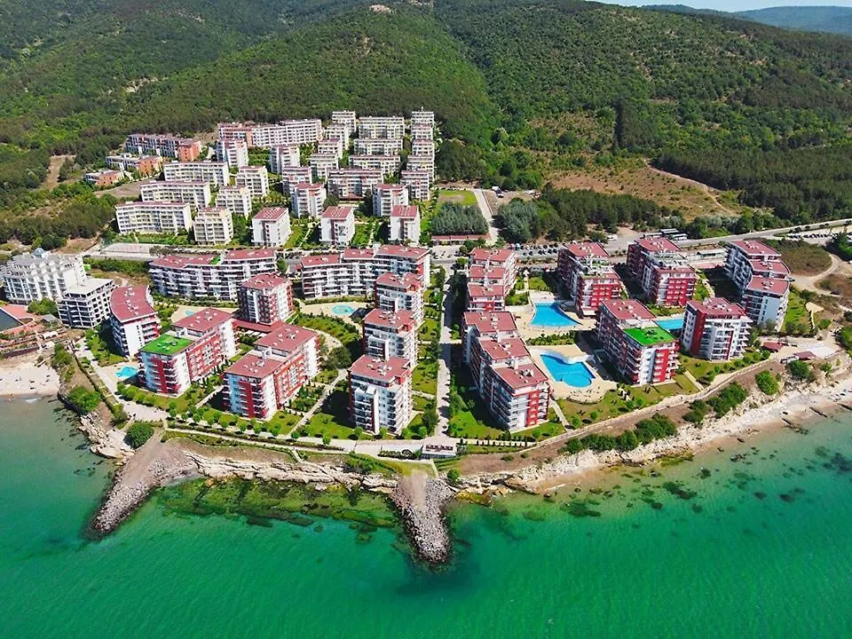 Sea Paradise 2-Room Seafront Apartment in Sveti Vlas Burgas Bulgaria